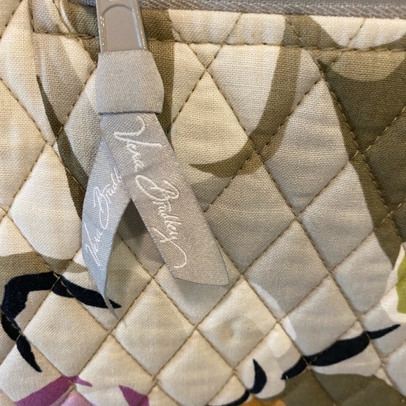 Vera Bradley Hipster (Portobello Road) - Picture 10 of 10